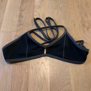 Jolyn black and grey top size M